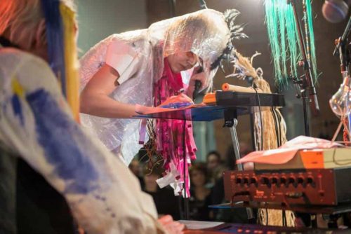 Bildegalleri: "Garbage Galla" og Dromedar på Museet for Samtidskunst