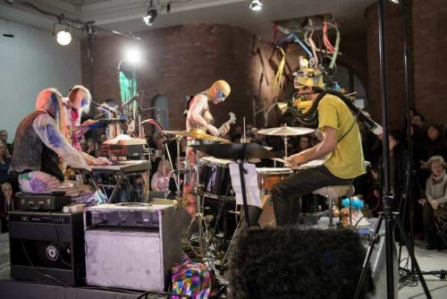 Bildegalleri: "Garbage Galla" og Dromedar på Museet for Samtidskunst