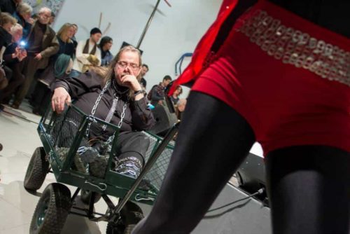 Bildegalleri: "Garbage Galla" og Dromedar på Museet for Samtidskunst