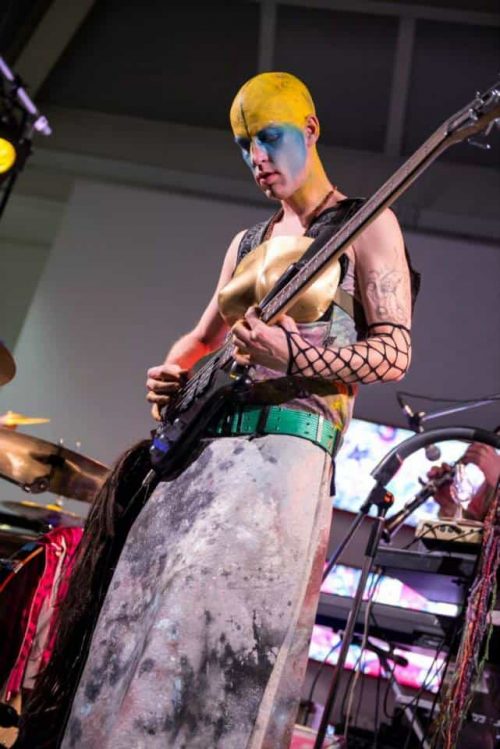 Bildegalleri: "Garbage Galla" og Dromedar på Museet for Samtidskunst