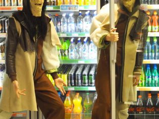 cornershop-life in keysers gate #oslo #costume #dada #dada100years