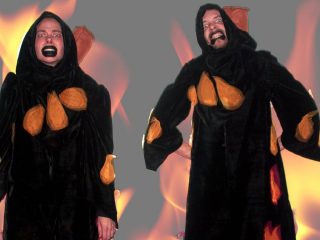 BURN WITCH BURN! Heksebrenning-croquis (!!) fra siste kamikaze i kunsthistorie med tema renessansen. Foredrag med @sebbibebby, kostymer av @jahnzhjorth og foto @truman.chance