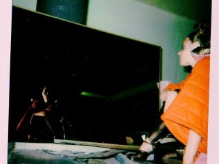 Polaroid fra siste kamikaze-mandag med kostyme Croquis med kunsthistorisk tema 60/70-tallet. Kostyme av Siri Hjorth @jahnzhjorth og foto av Truman Chance @iwontfreakoutthistime *
*
*
#arthistory #kennethanger #costume #60s #70s