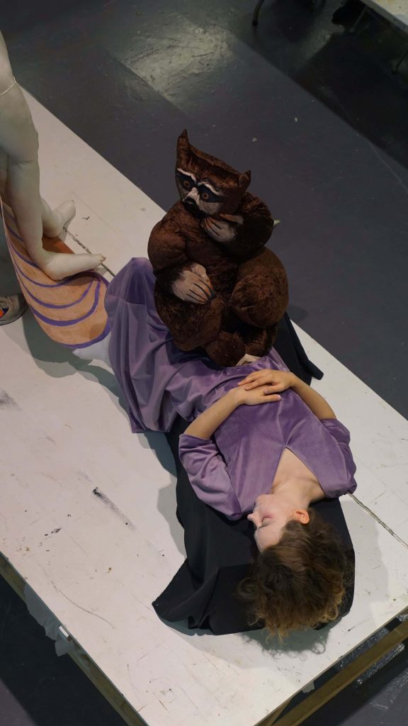 FOTO: Høstens første kamikaze-mandag i kunsthistorie med kostyme croquis