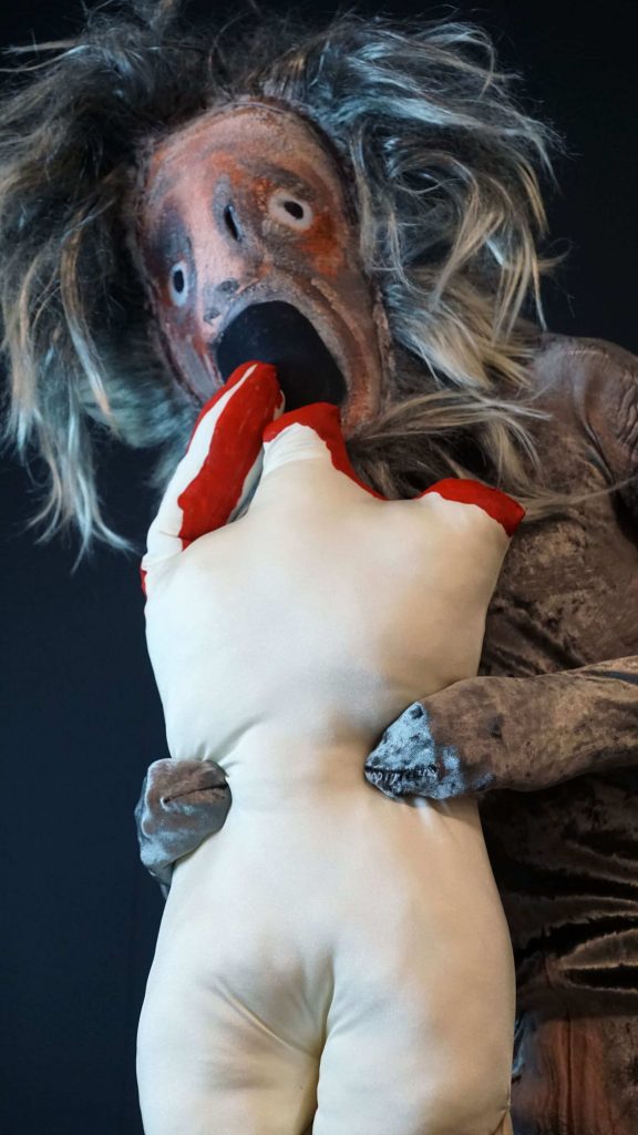 FOTO: Høstens første kamikaze-mandag i kunsthistorie med kostyme croquis